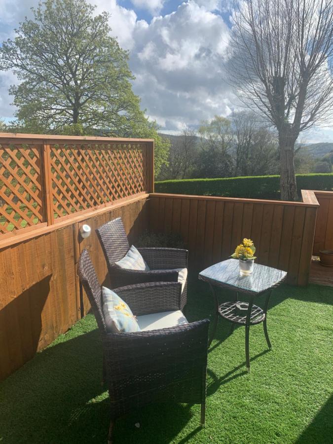 Swansea Log Cabin Pontardawe Dış mekan fotoğraf