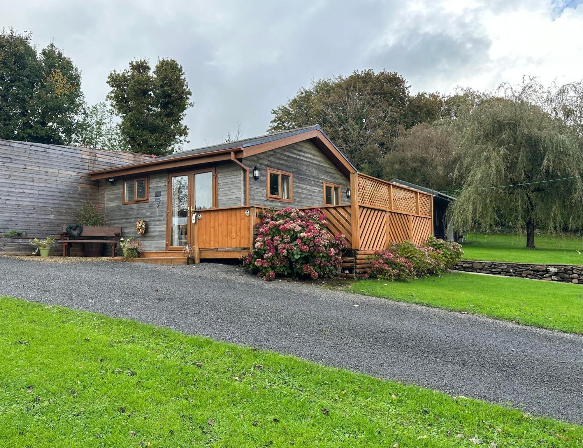 Swansea Log Cabin Pontardawe Dış mekan fotoğraf
